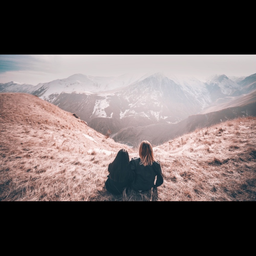 Meet your Posher, Djoulia